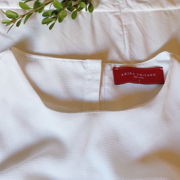 Akira Chicago Blouse - Picture 2 of 6